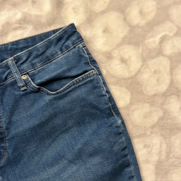 NYDJ Ami Skinny Jeans with Lift X Tuck Technology Size 8 - Picture 4 of 11